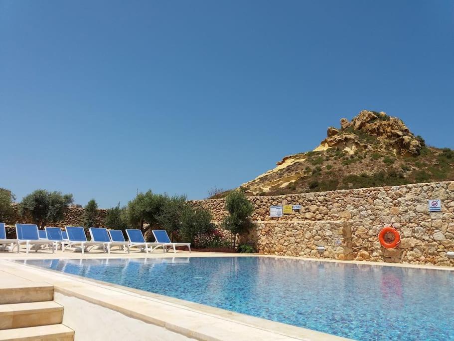 Dreams Of Holiday. Apartment With Pool Marsalforn Kültér fotó